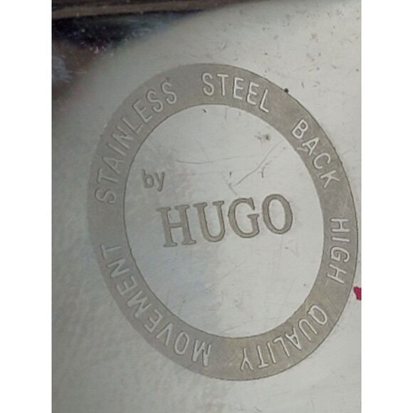 HUGO Quartz Red Y2k Big Statement Square Stainless Steel Cuff Ladies Watch - Picture 8 of 8